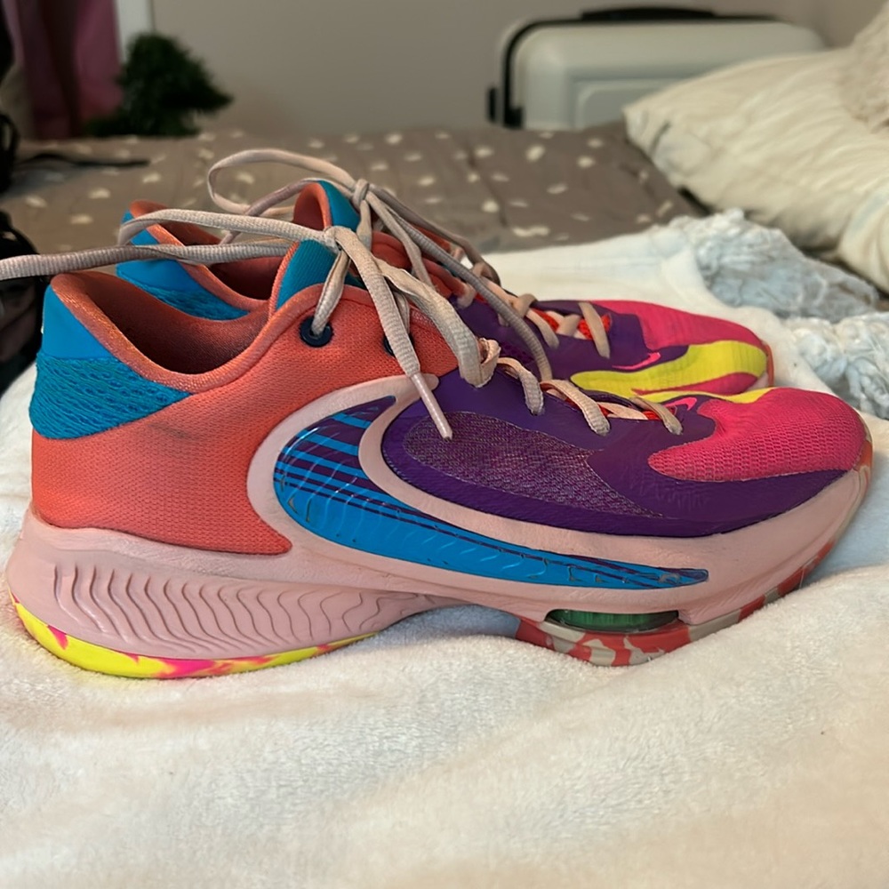 Giannis Zoom Freak basketball shoes